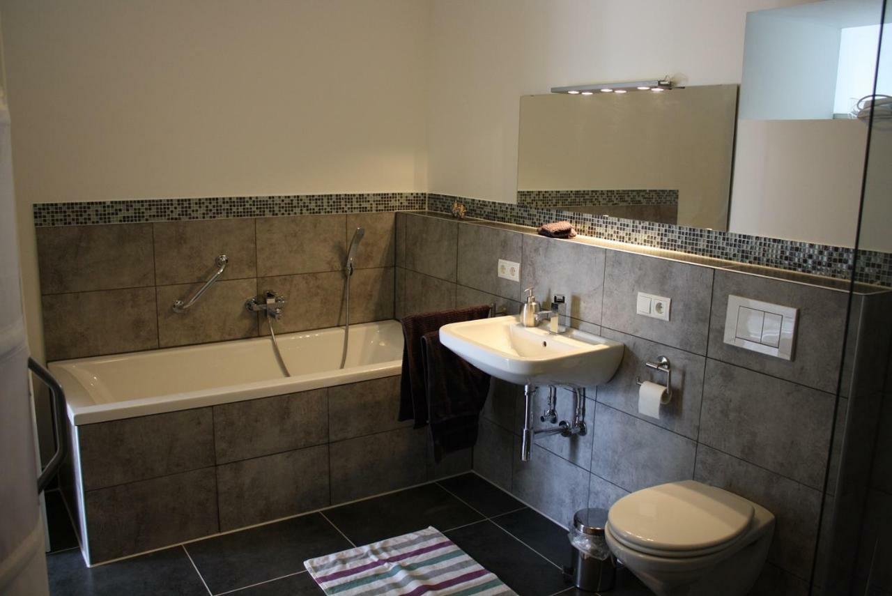 Ferienwohnung Im Paradiesgarten Deidesheim Luaran gambar